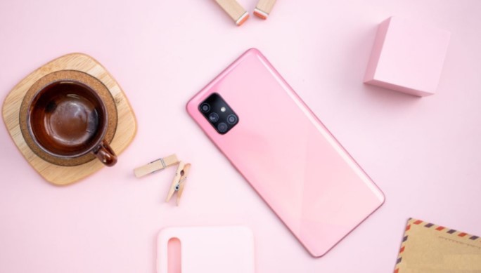 Samsung Galaxy A71 màu hồng